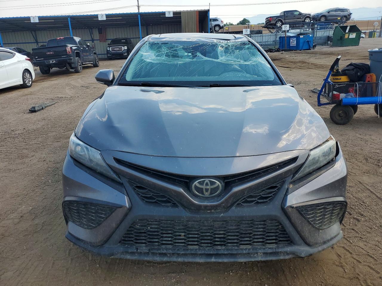 2022 TOYOTA CAMRY SE — снимка 5