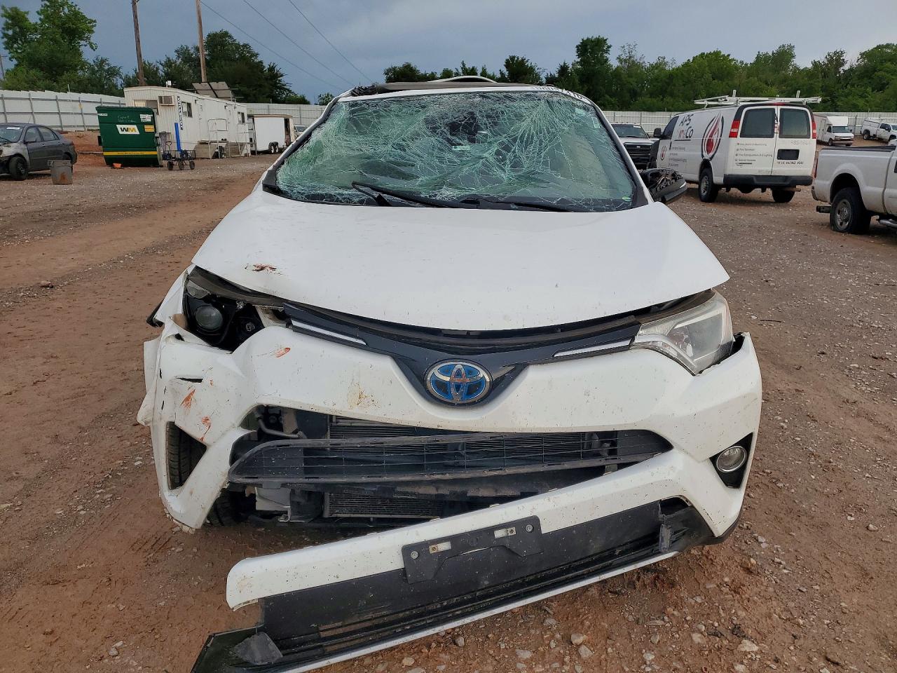 2017 TOYOTA RAV4 HYBRID XLE — снимка 5