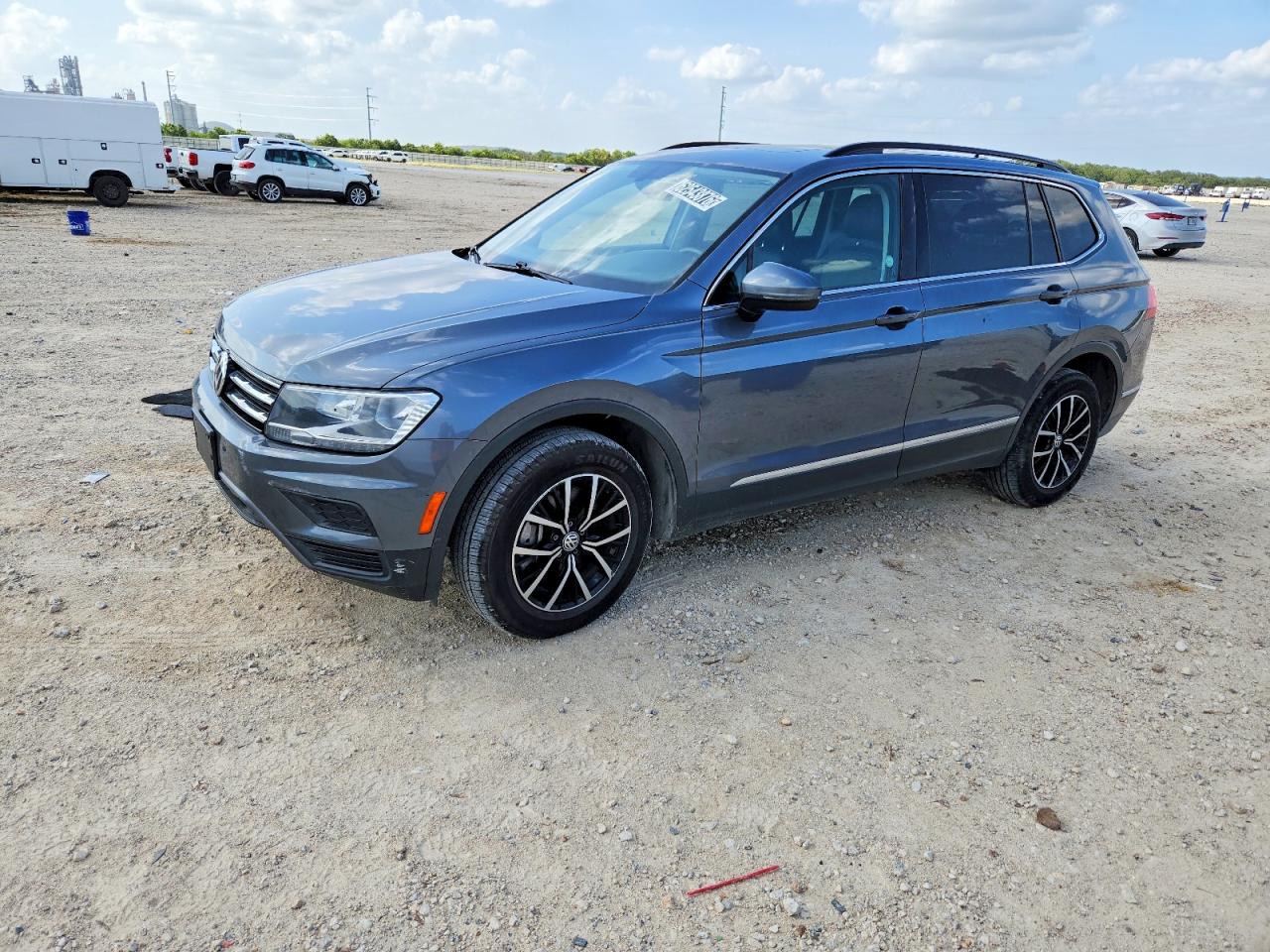 2021 VOLKSWAGEN TIGUAN SE