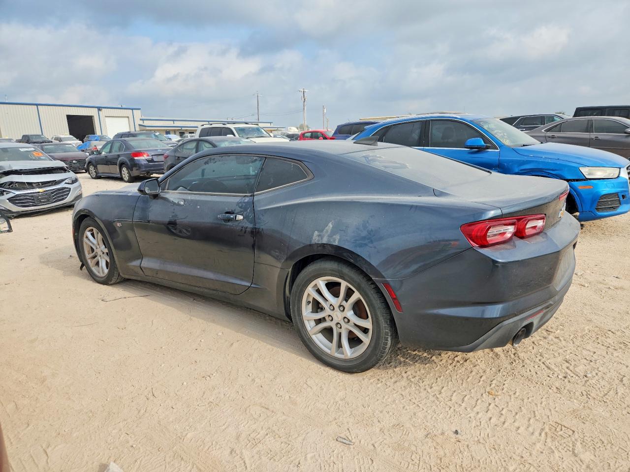 2020 CHEVROLET CAMARO LS — снимка 2