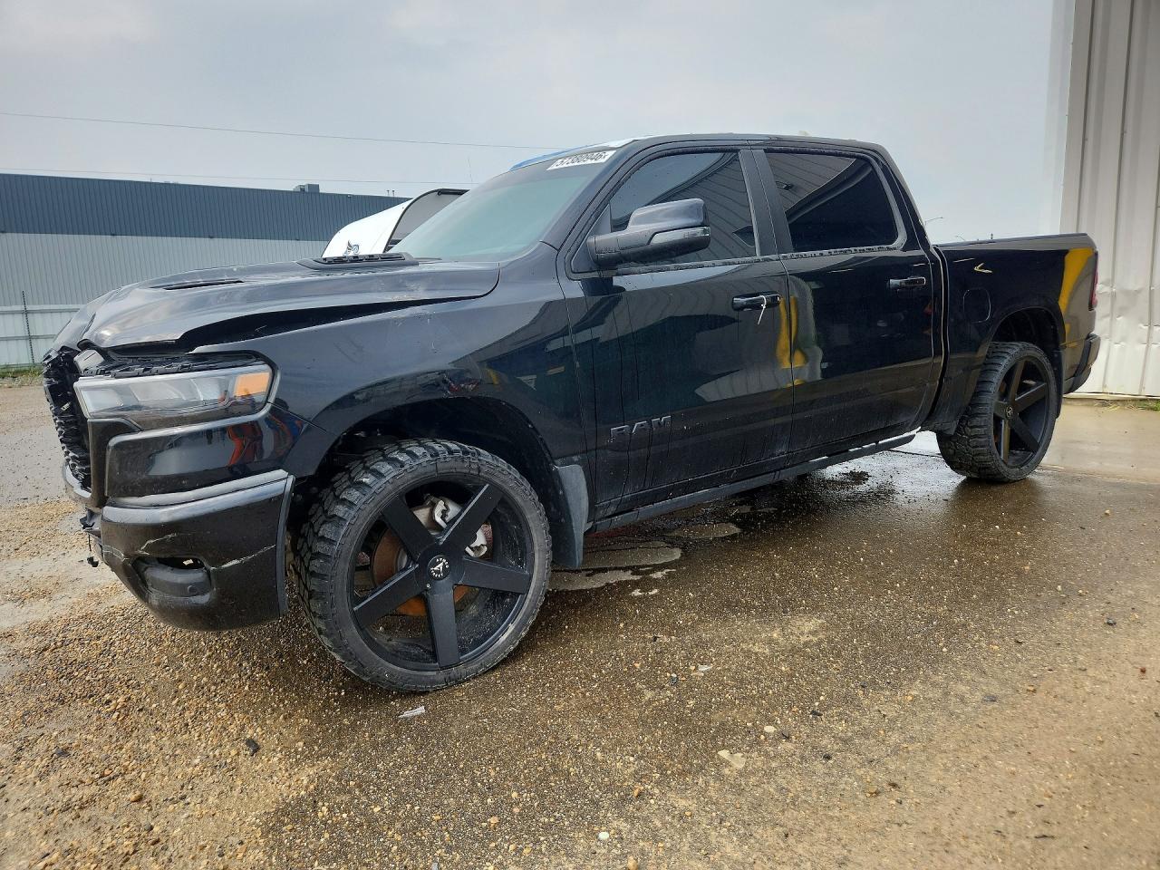 2025 RAM 1500 SPORT