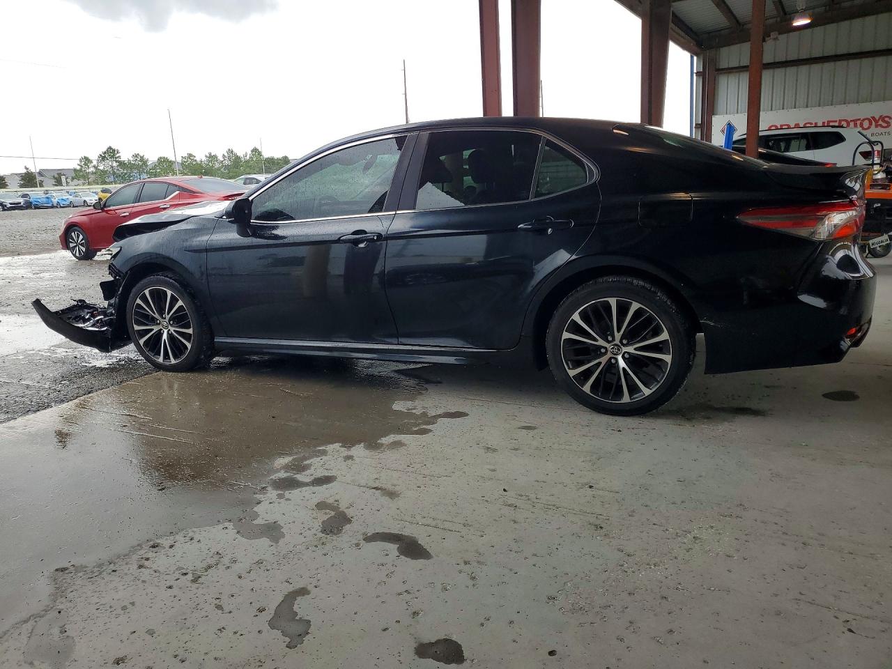 2018 TOYOTA CAMRY SE — снимка 2