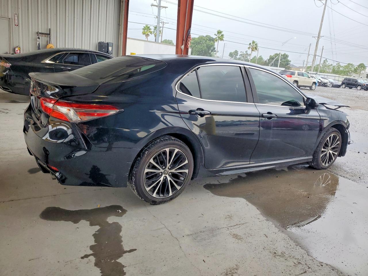 2018 TOYOTA CAMRY SE — снимка 3