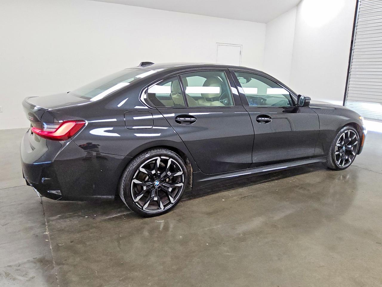 2026 BMW 330I NA — снимка 3