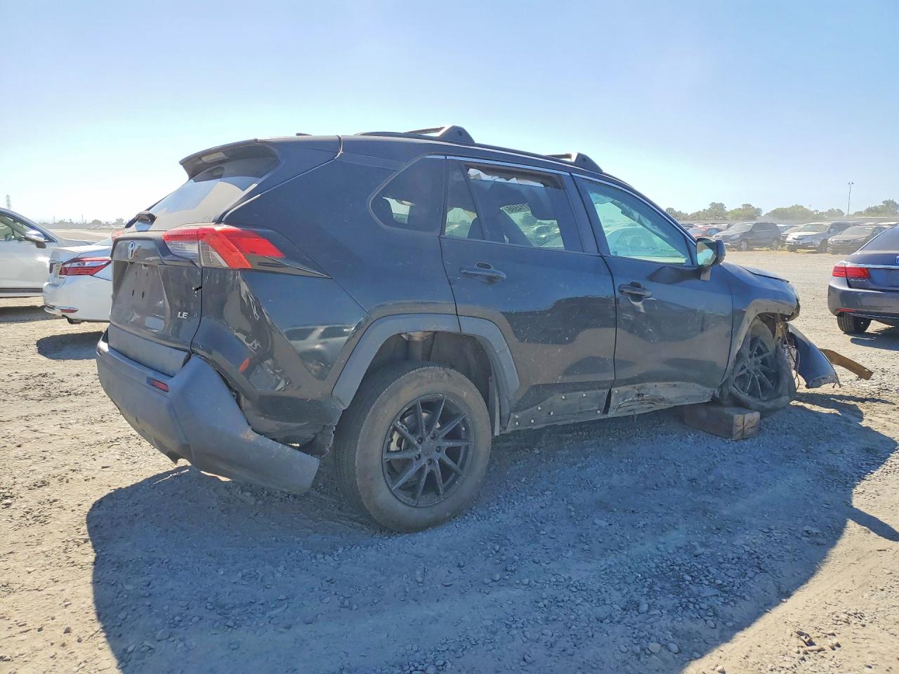 2020 TOYOTA RAV4 LE — снимка 3