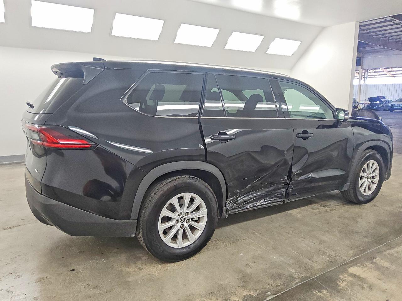2025 TOYOTA GRAND HIGHLANDER XLE — снимка 3