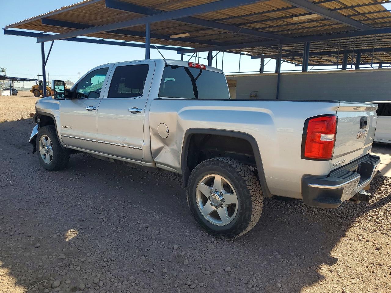 2015 GMC SIERRA K2500 SLT — снимка 2