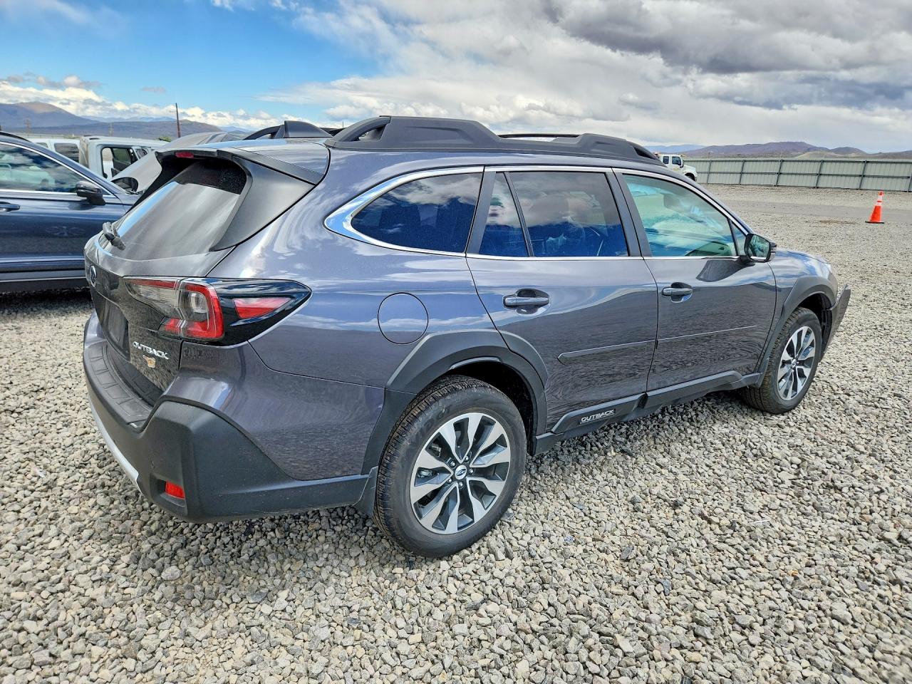 2025 SUBARU OUTBACK LIMITED — снимка 3