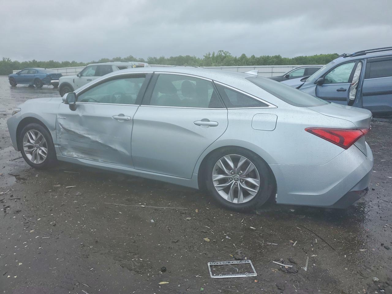 2021 TOYOTA AVALON XLE — снимка 2