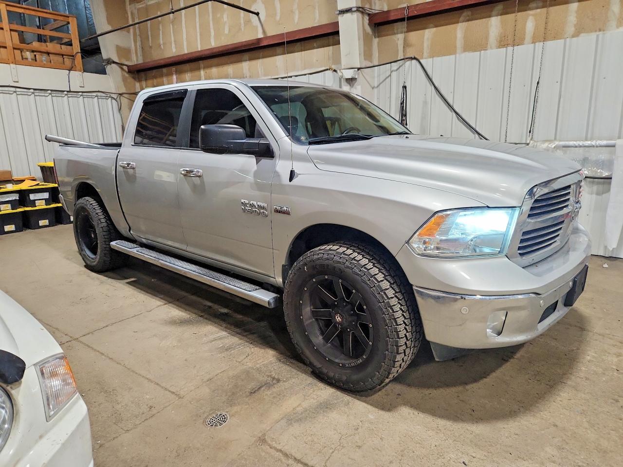 2017 RAM 1500 SLT — снимка 4