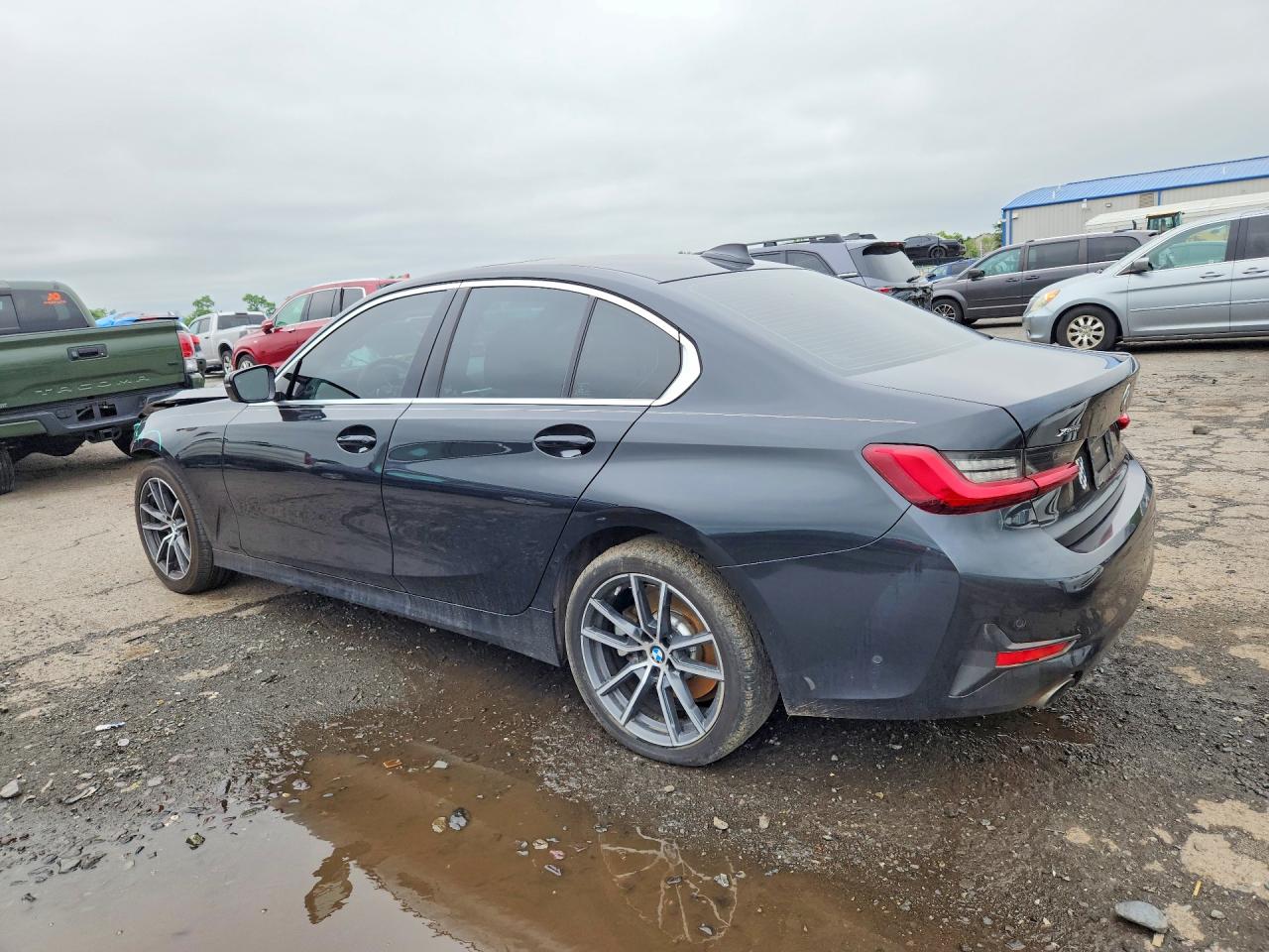 2020 BMW 330XI — снимка 2