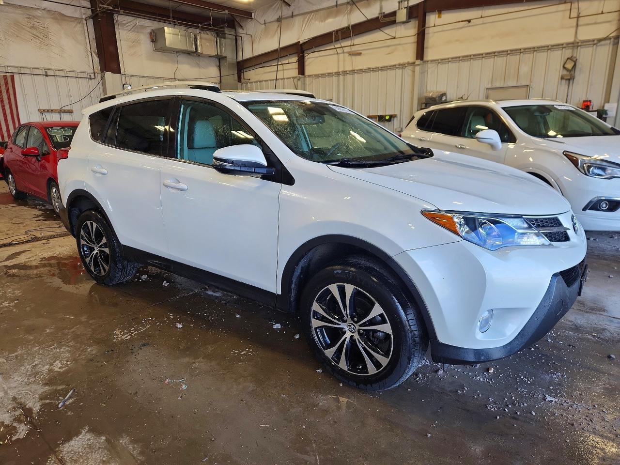 2015 TOYOTA RAV4 LIMITED — снимка 4