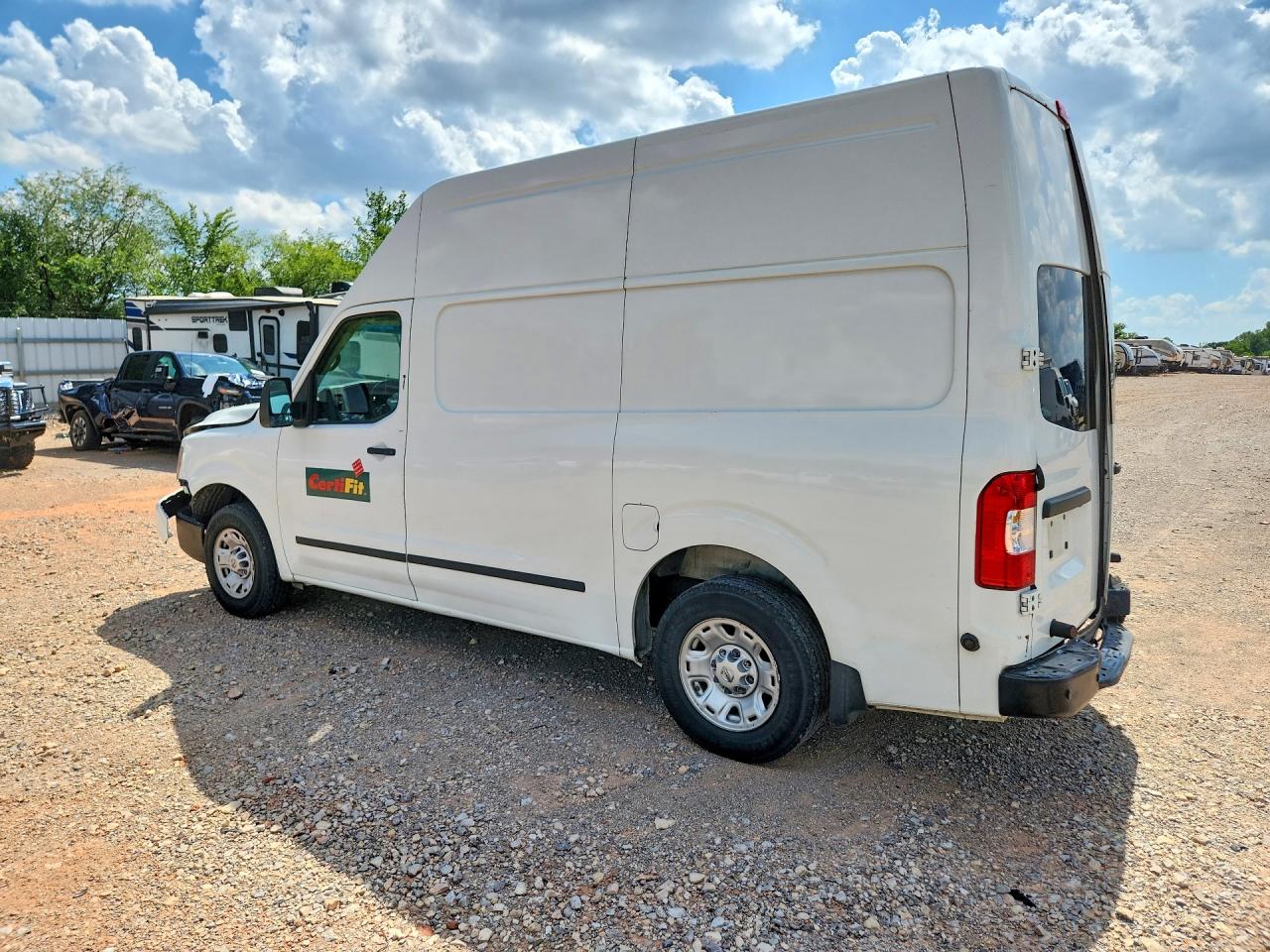 2017 NISSAN NV 2500 — снимка 2