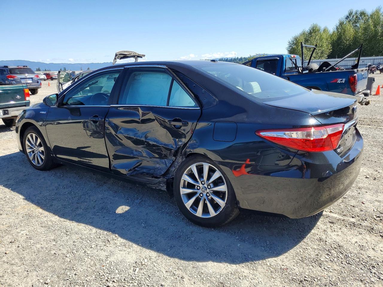 2016 TOYOTA CAMRY HYBRID XLE — снимка 2