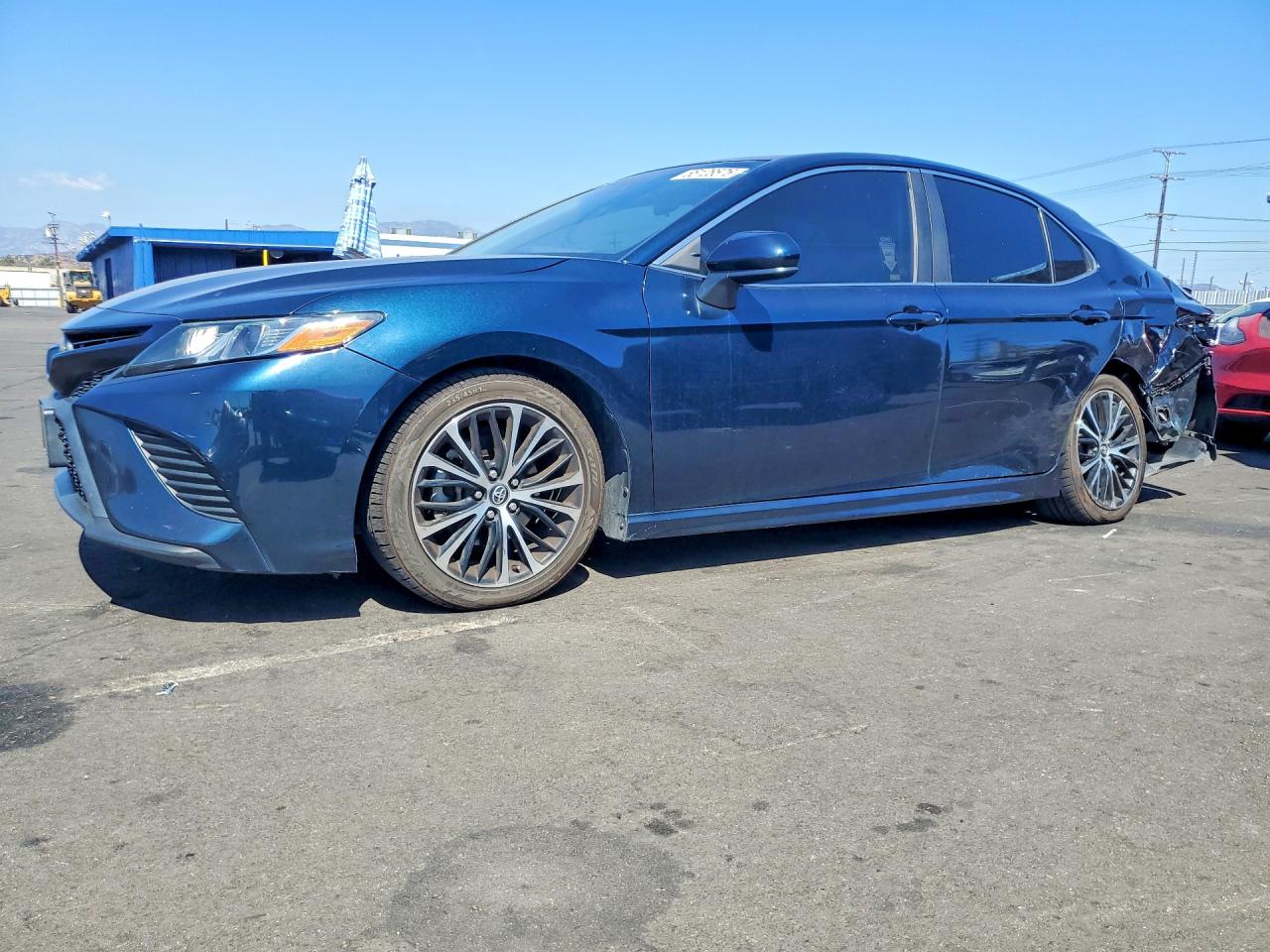 2018 TOYOTA CAMRY SE