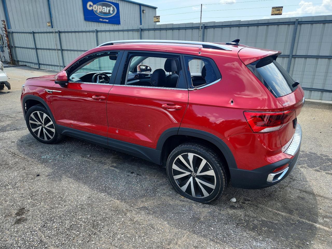 2023 VOLKSWAGEN TAOS SE — снимка 2