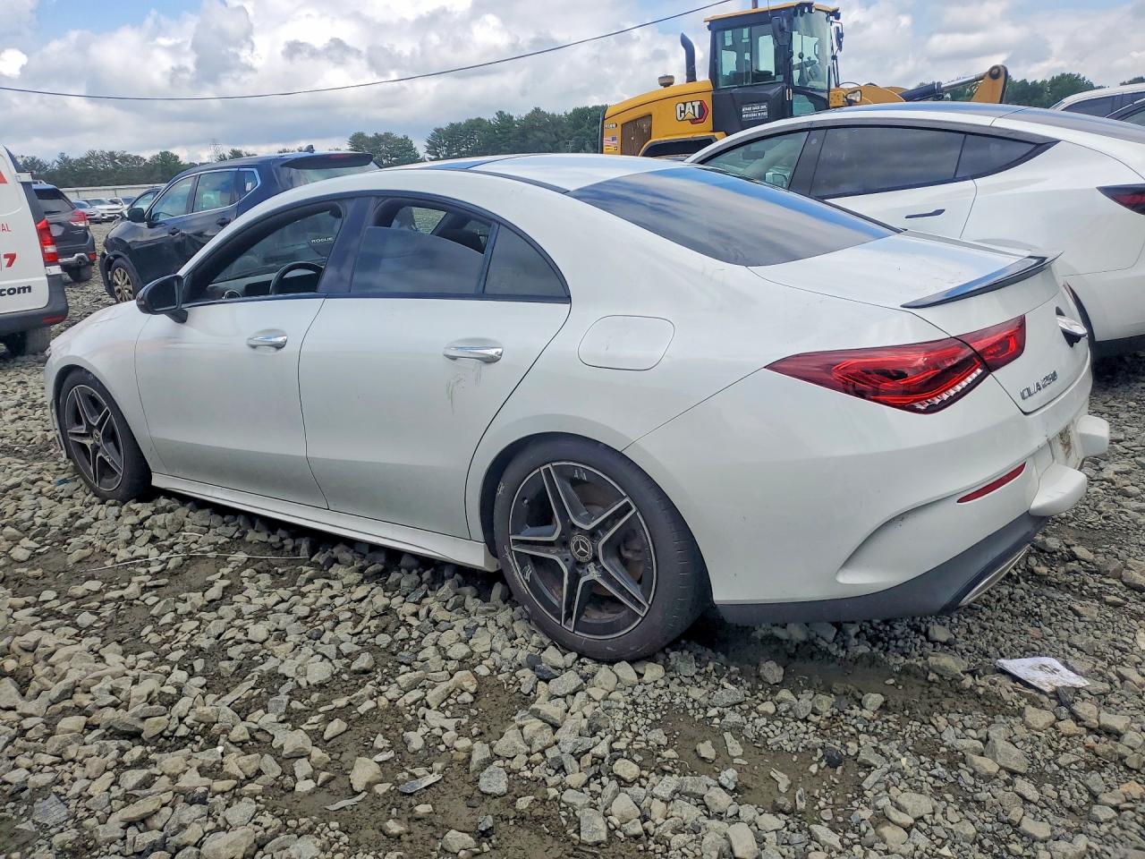 2022 MERCEDES-BENZ CLA 250 4MATIC — снимка 2