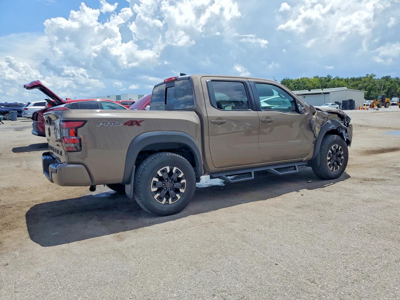 2024 NISSAN FRONTIER PRO-4X — снимка 3