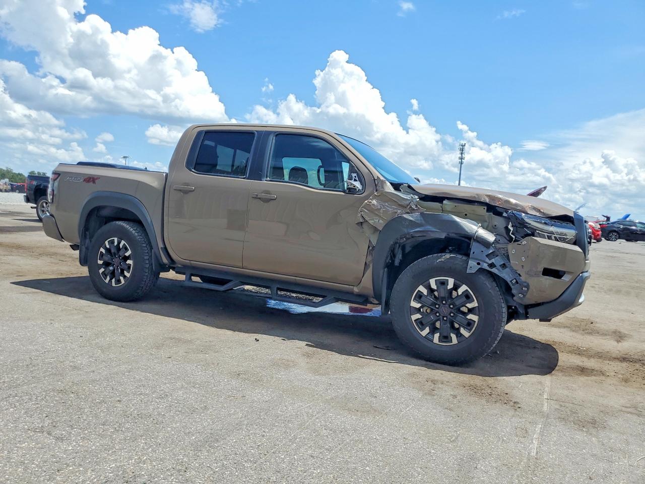 2024 NISSAN FRONTIER PRO-4X — снимка 4