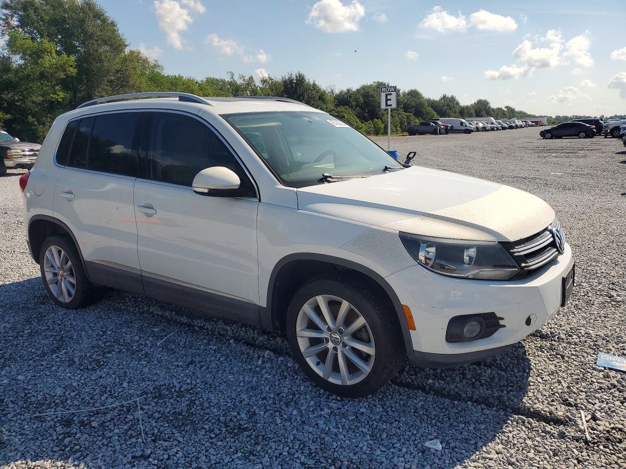 2015 VOLKSWAGEN TIGUAN S — снимка 4