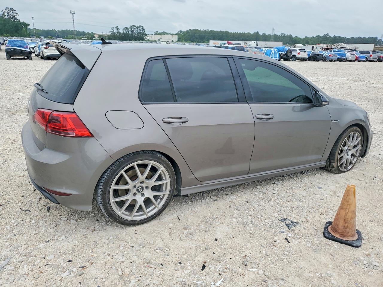2016 VOLKSWAGEN GOLF R — снимка 3
