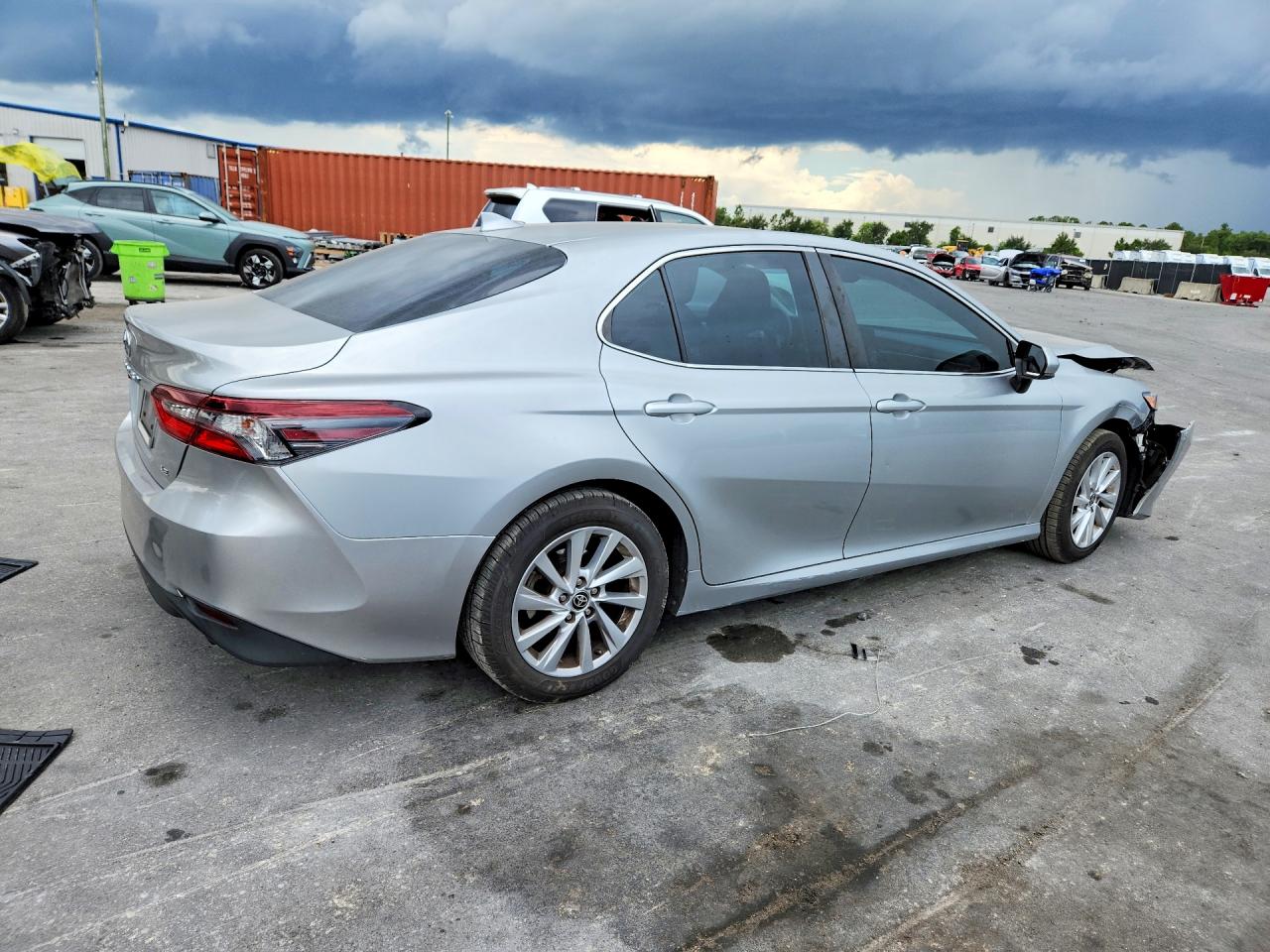 2021 TOYOTA CAMRY LE — снимка 3