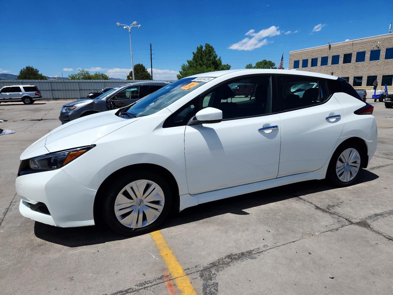 2025 NISSAN LEAF S