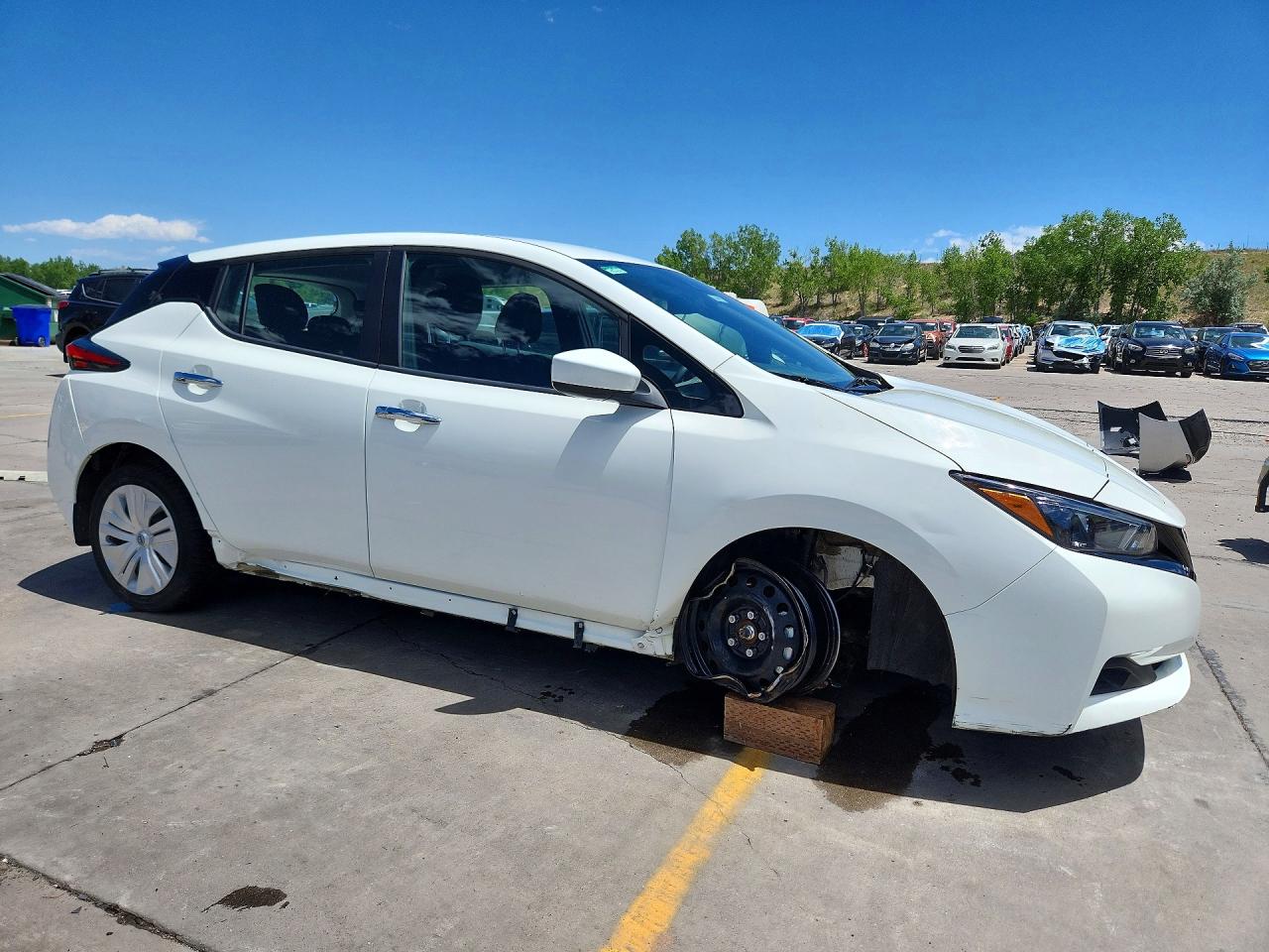 2025 NISSAN LEAF S — снимка 4