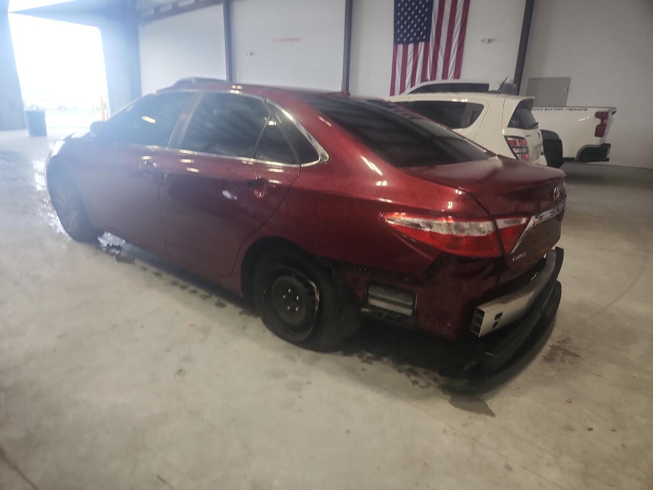 2015 TOYOTA CAMRY LE — снимка 2