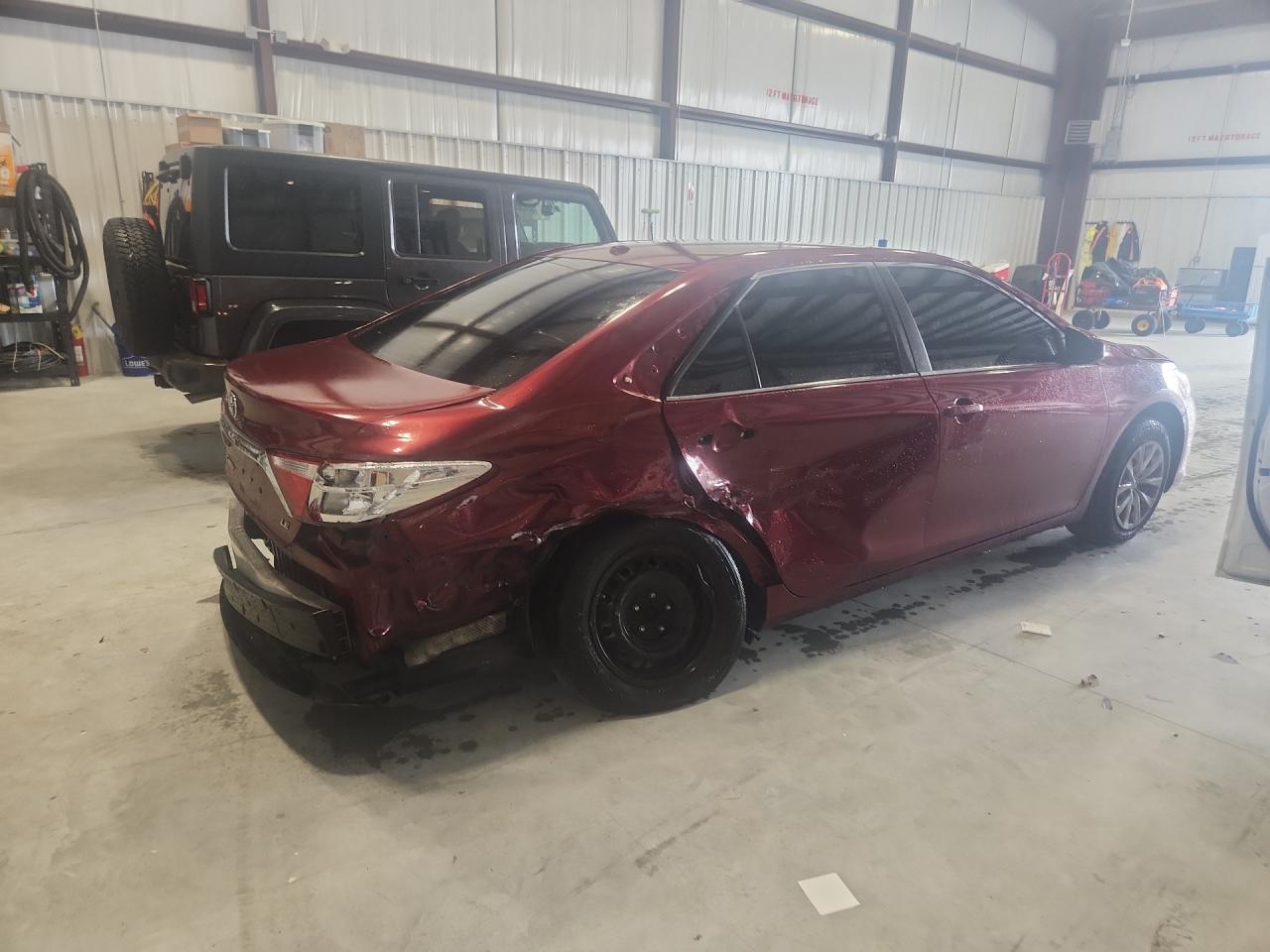 2015 TOYOTA CAMRY LE — снимка 3