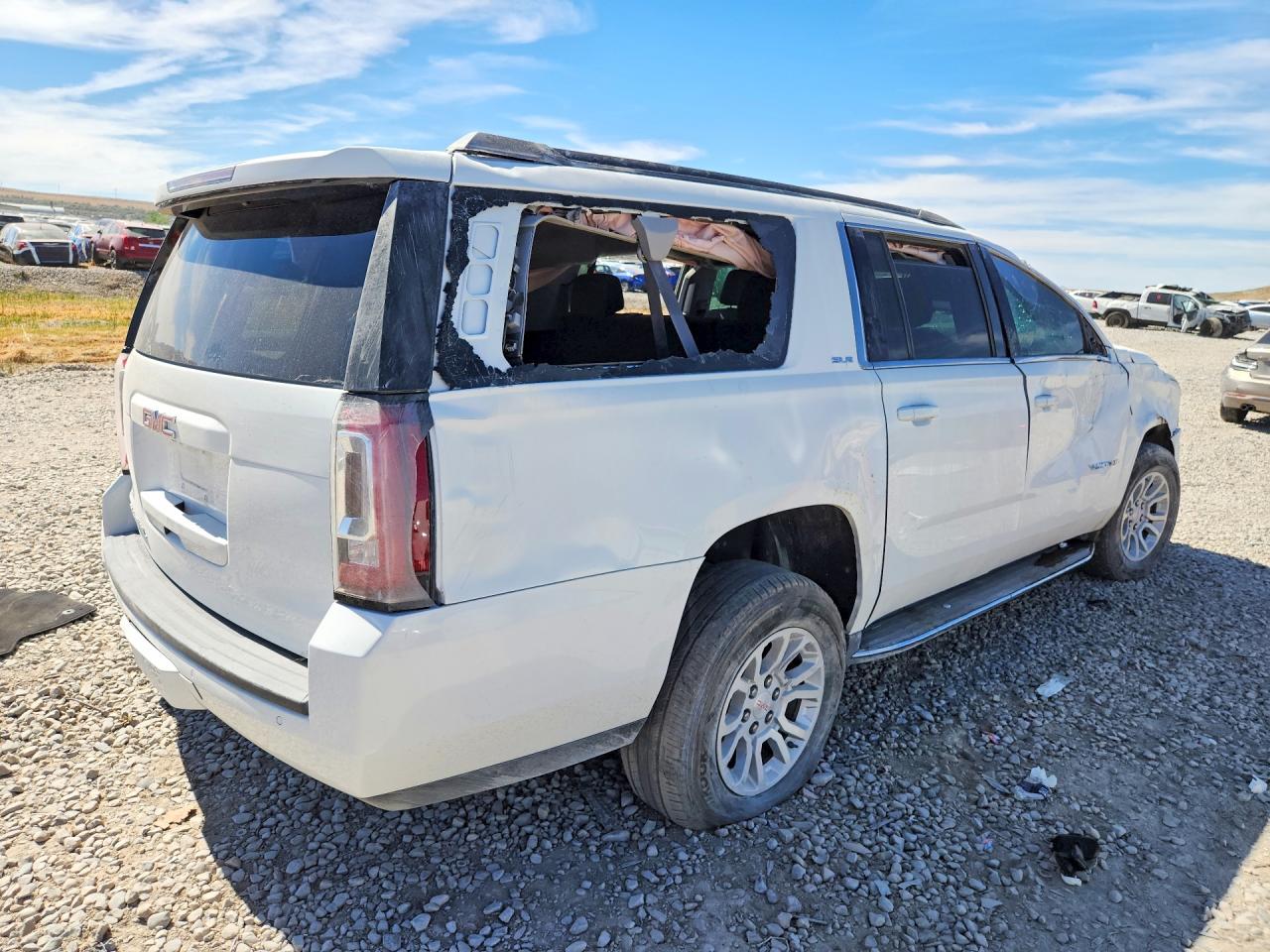 2017 GMC YUKON XL K1500 SLE — снимка 3