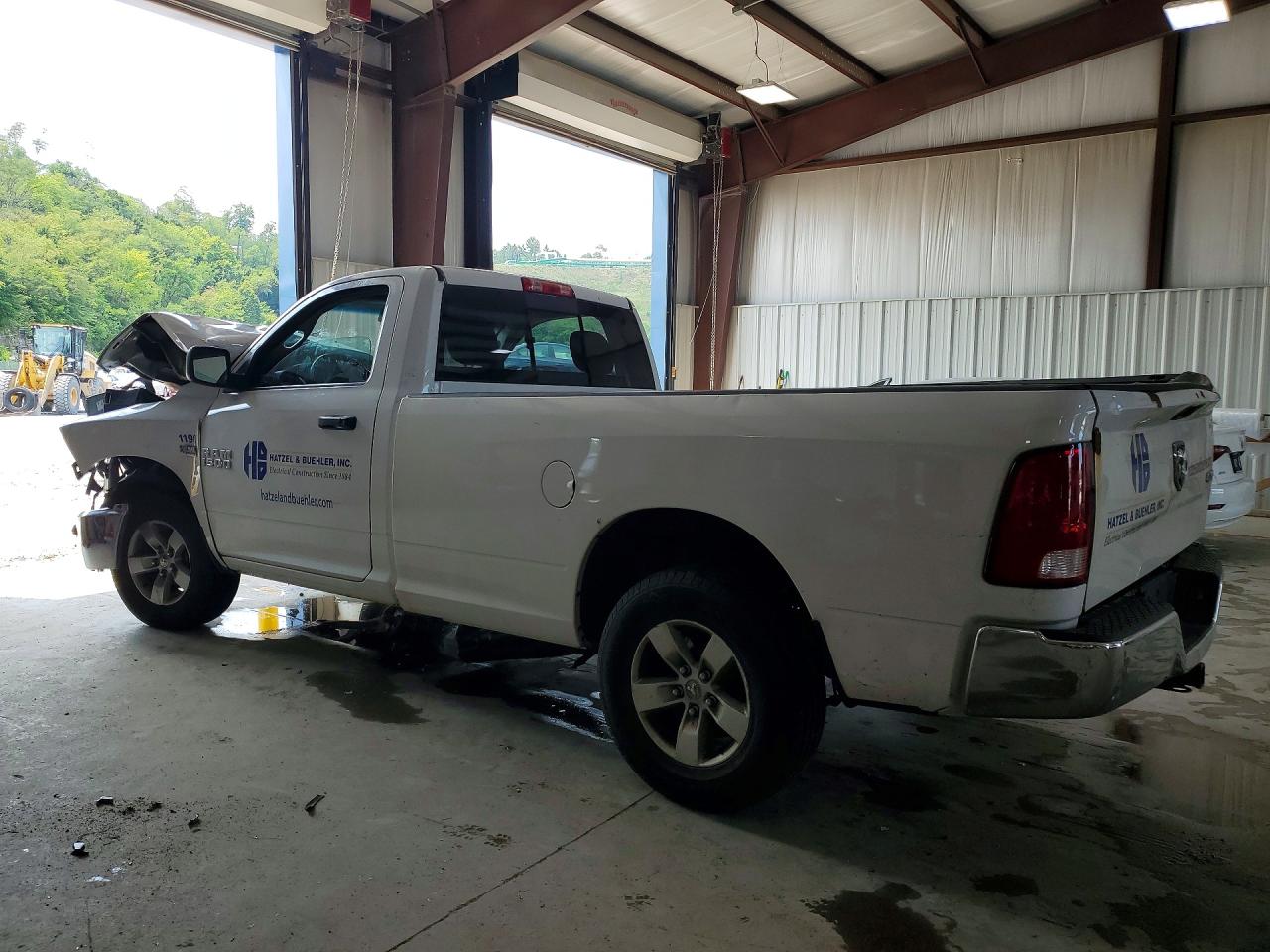 2018 RAM 1500 ST — снимка 2