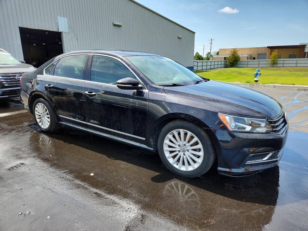 2017 VOLKSWAGEN PASSAT SE — снимка 4