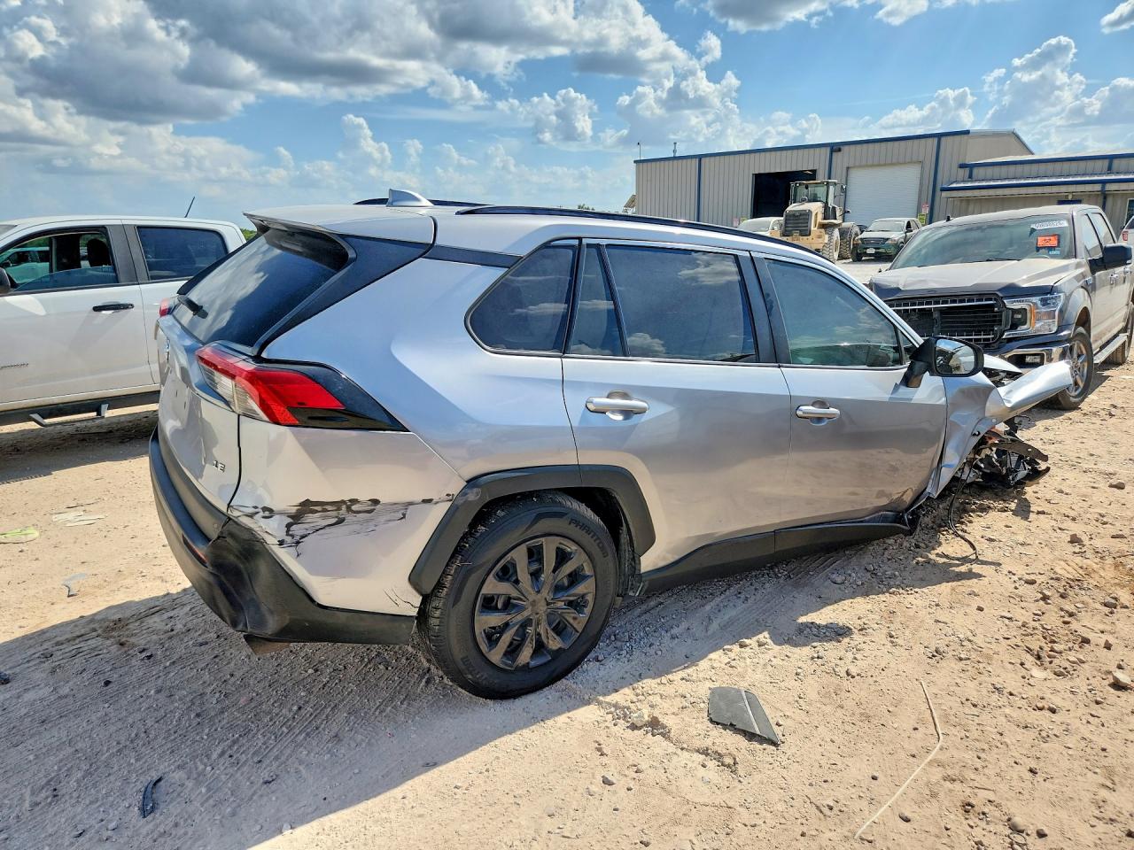 2021 TOYOTA RAV4 LE — снимка 3