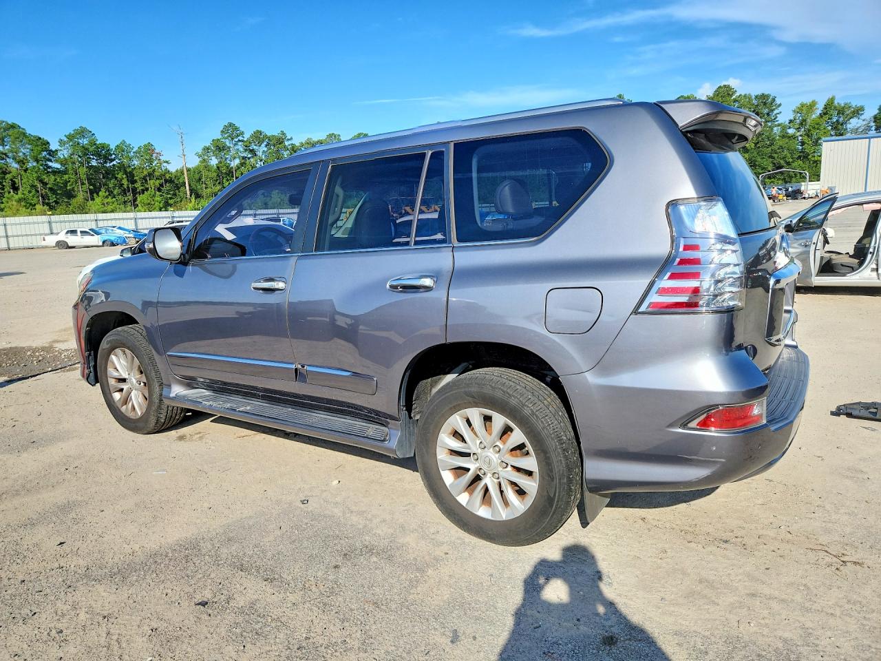 2017 LEXUS GX 460 — снимка 2