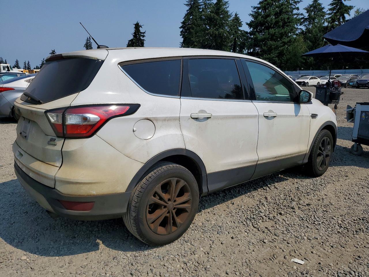 2017 FORD ESCAPE SE — снимка 3