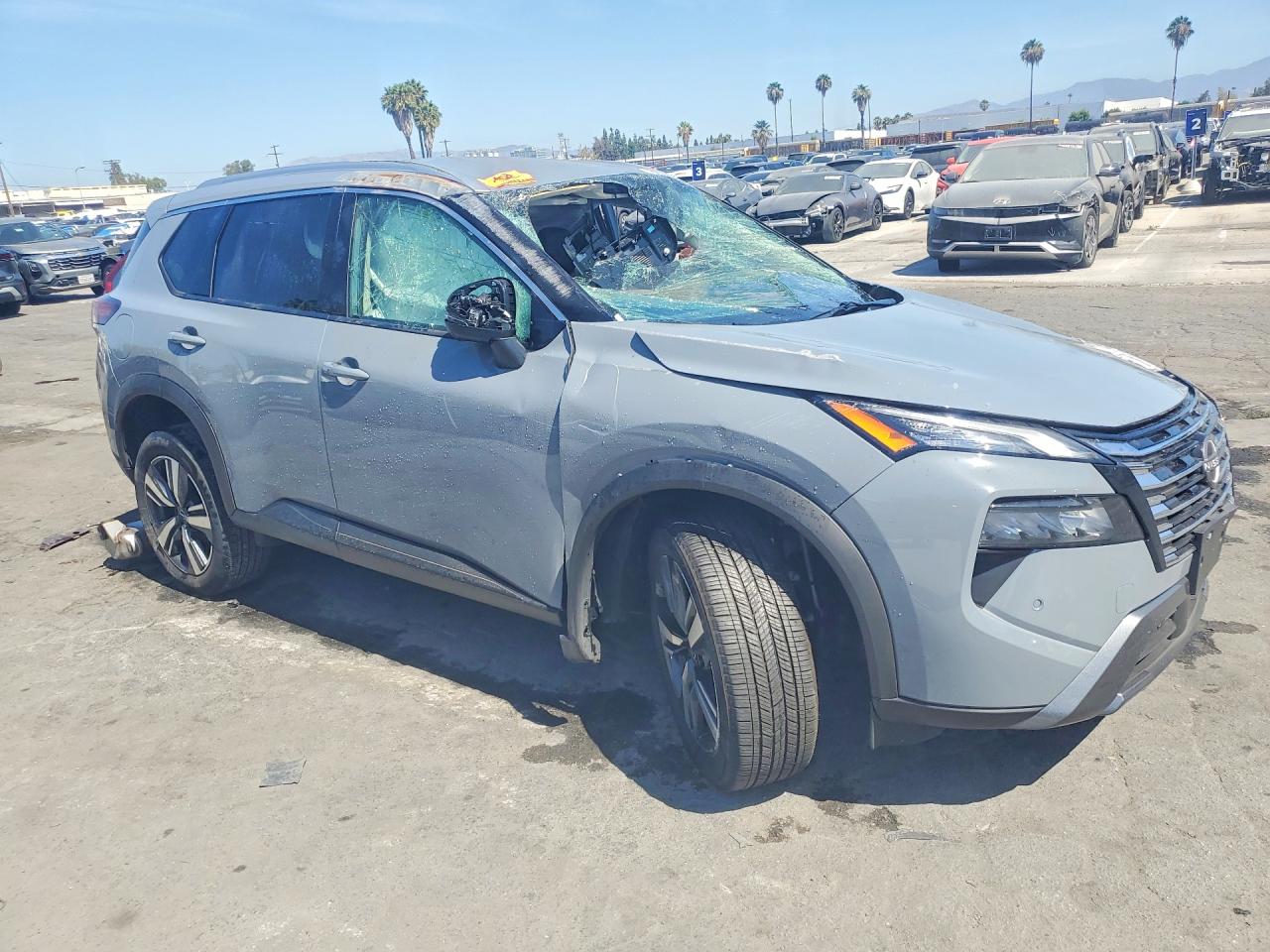 2026 NISSAN ROGUE SL — снимка 4