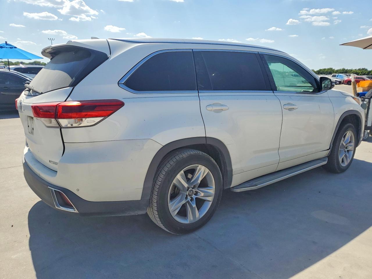 2018 TOYOTA HIGHLANDER LIMITED — снимка 3