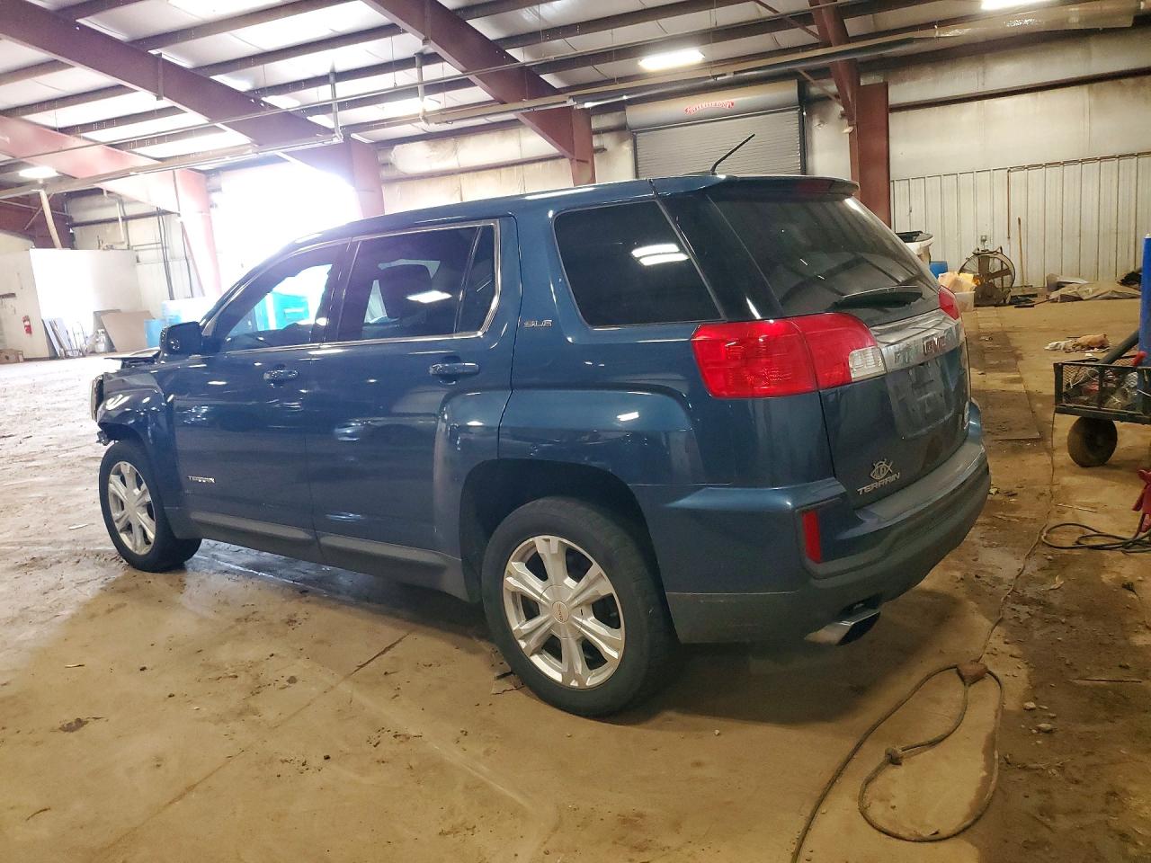 2017 GMC TERRAIN SLE — снимка 2