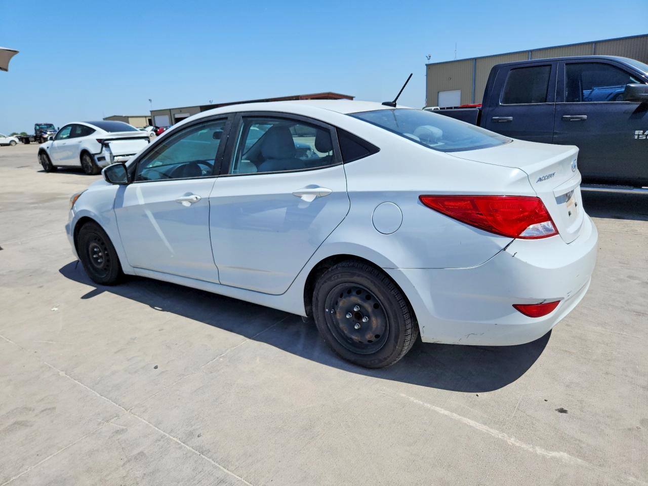 2017 HYUNDAI ACCENT SE — снимка 2