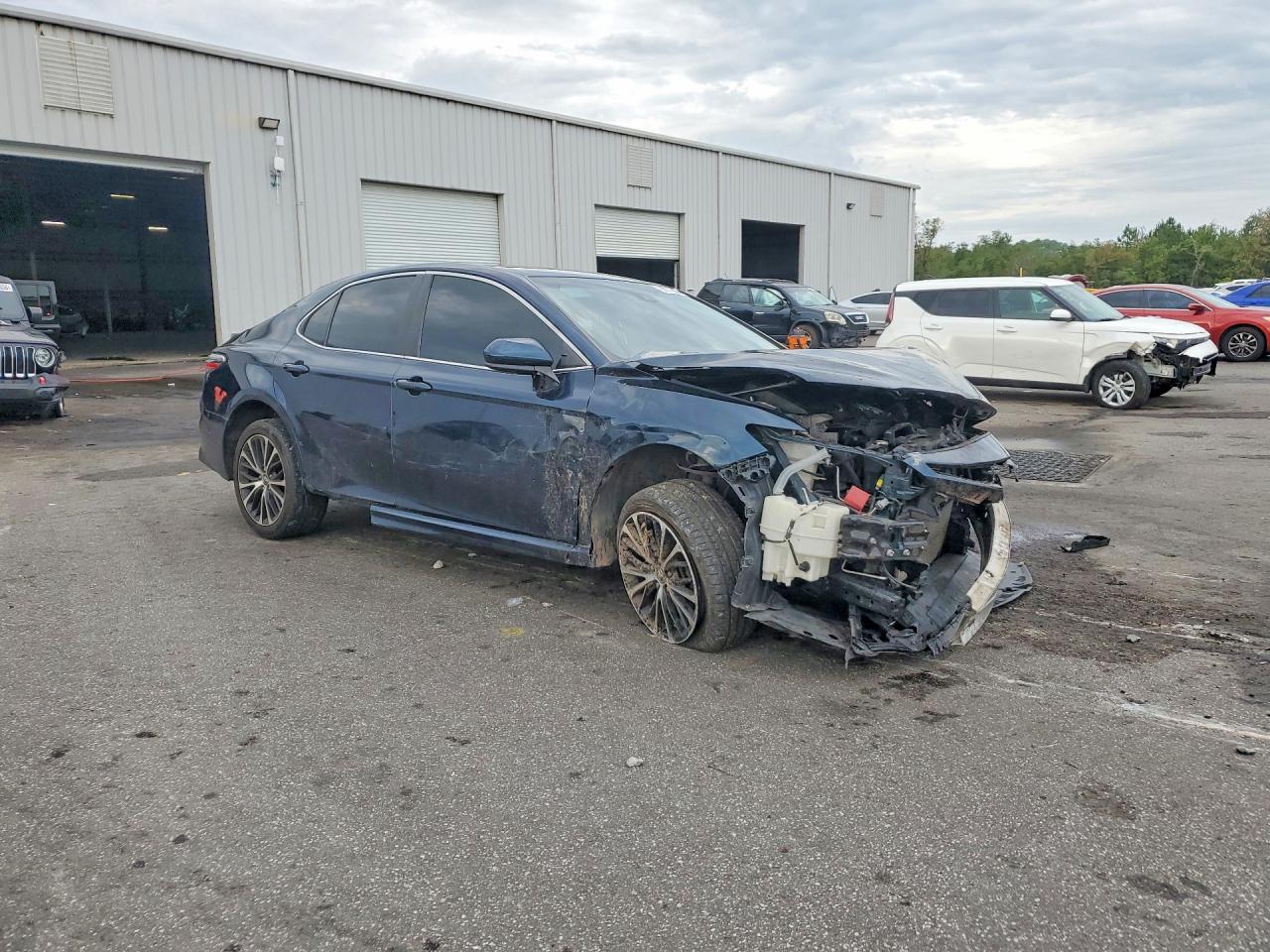 2018 TOYOTA CAMRY SE — снимка 4
