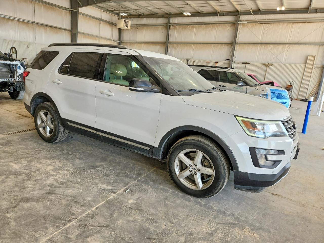 2017 FORD EXPLORER XLT — снимка 4