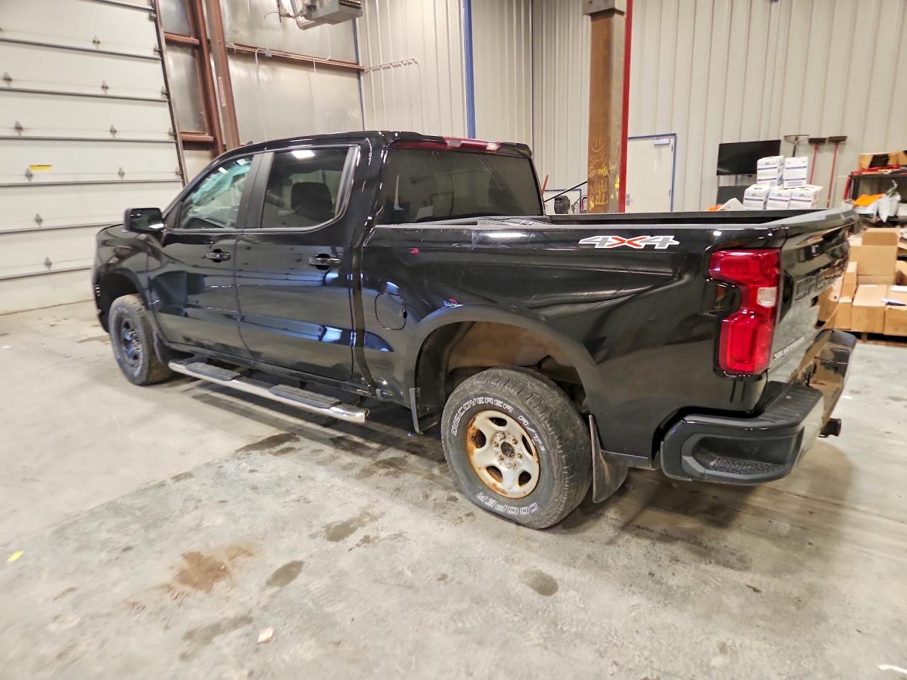 2024 CHEVROLET SILVERADO K1500 RST — снимка 2