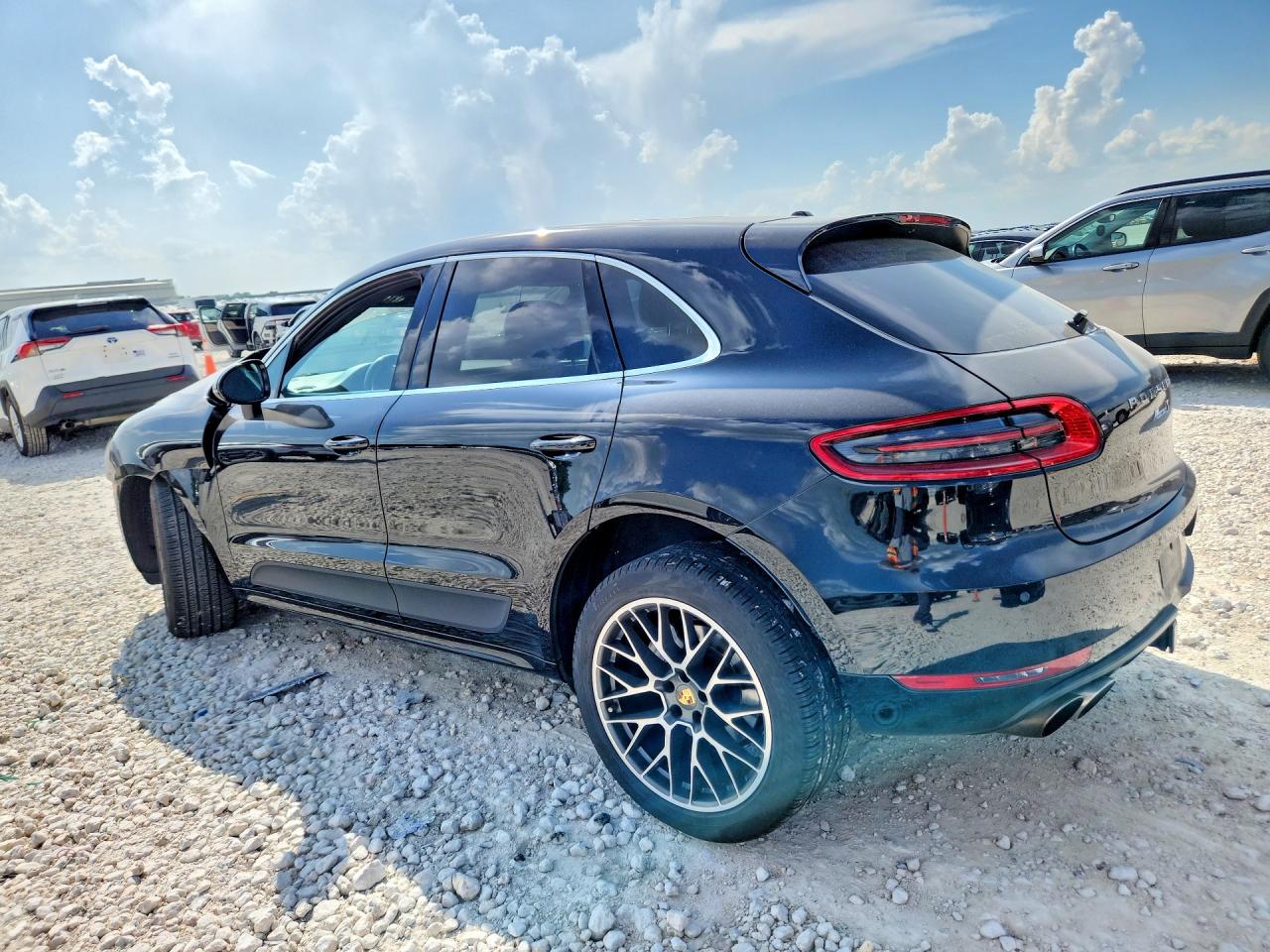 2015 PORSCHE MACAN S — снимка 2
