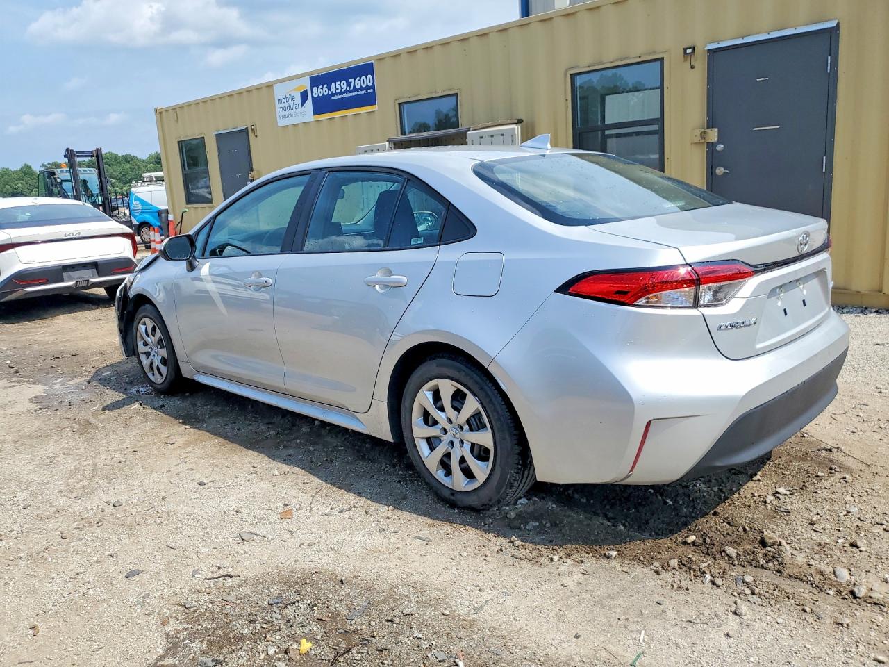 2026 TOYOTA COROLLA LE — снимка 2