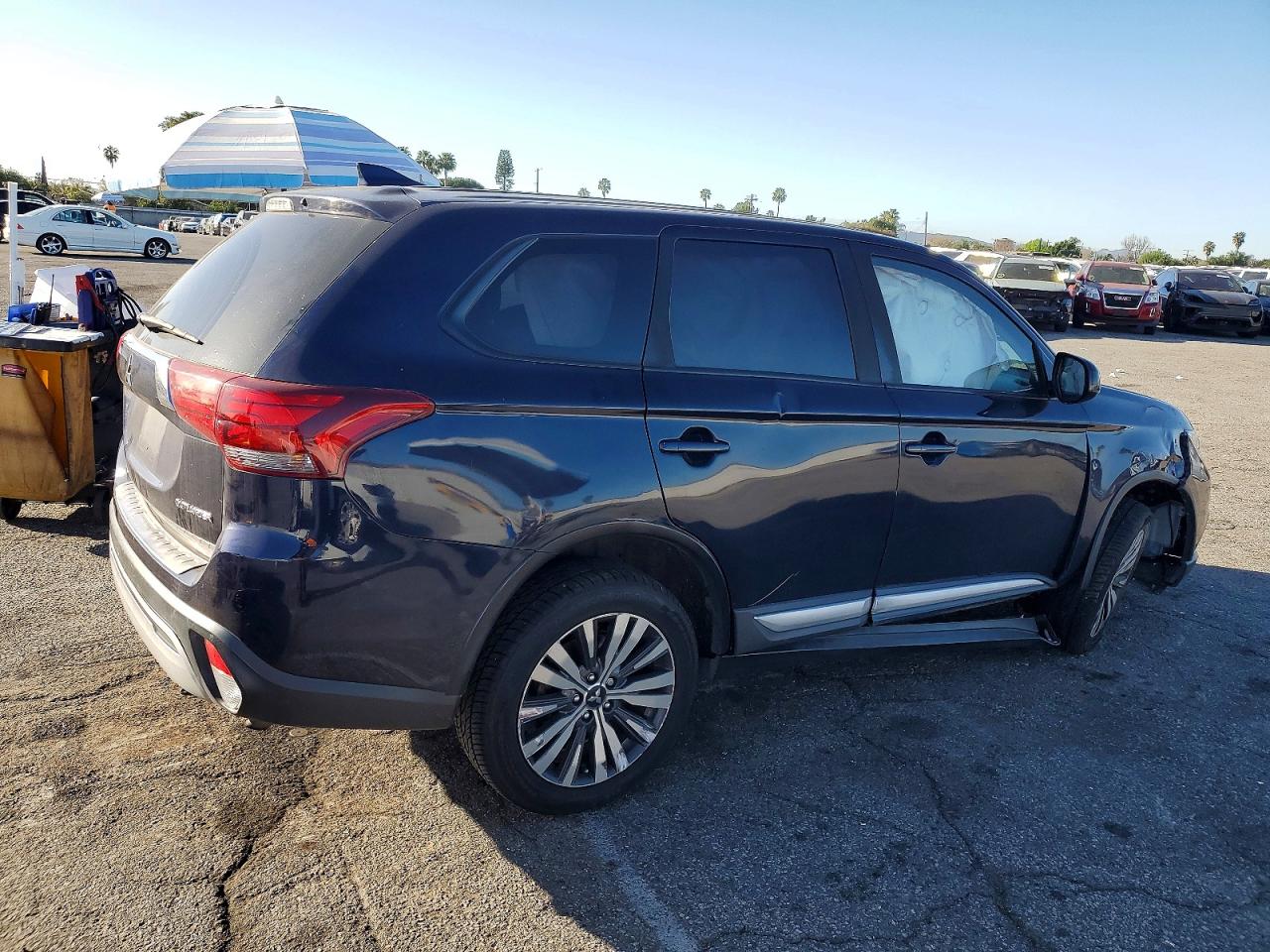 2019 MITSUBISHI OUTLANDER ES — снимка 3