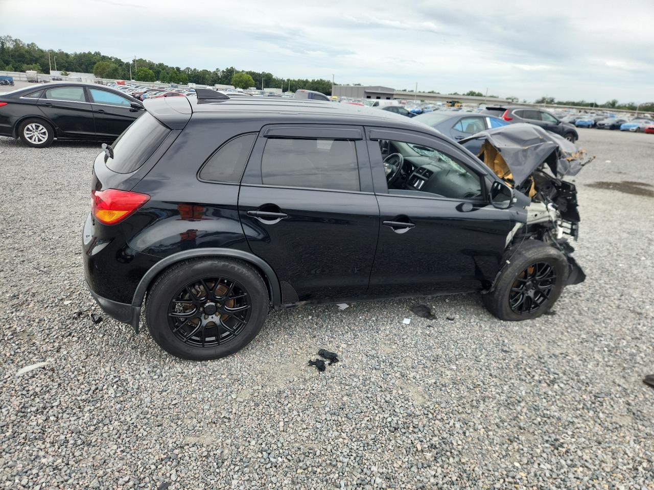 2017 MITSUBISHI OUTLANDER SPORT ES — снимка 3