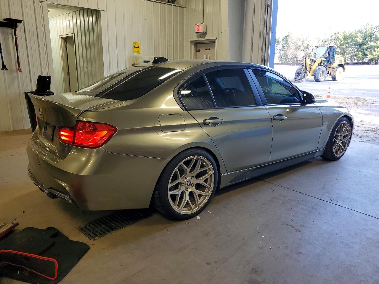2014 BMW 328 I — снимка 3