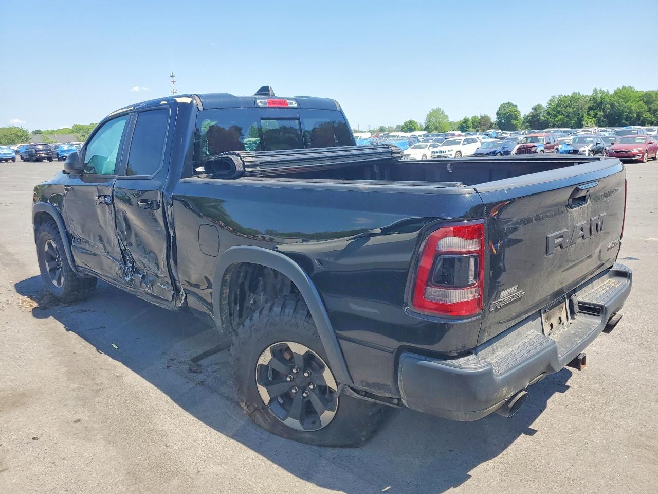 2019 RAM 1500 — снимка 2