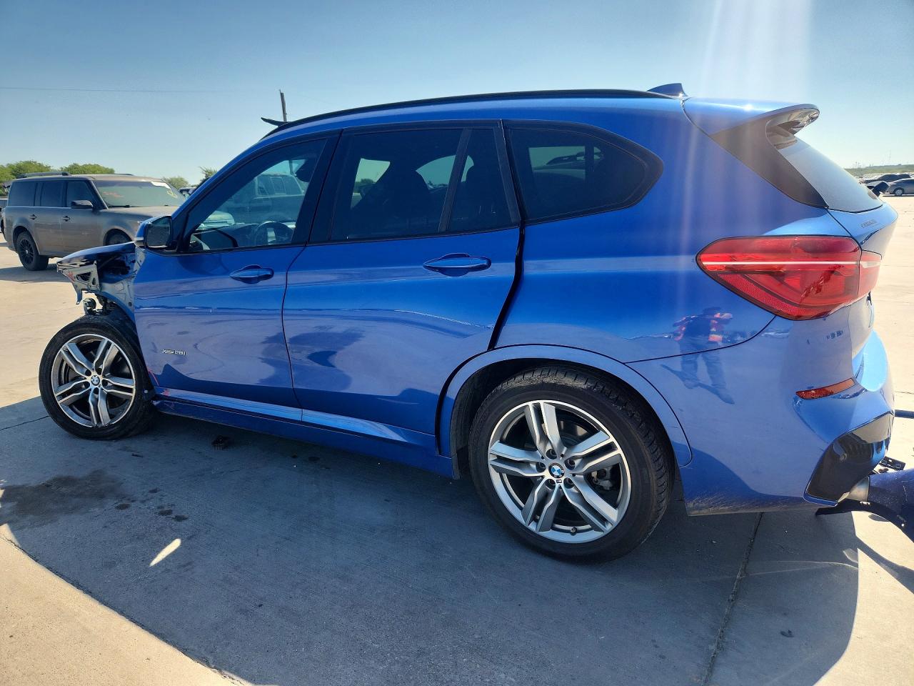 2017 BMW X1 XDRIVE28I — снимка 2